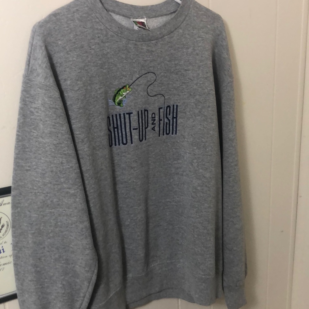 sweater/ sweatshirt